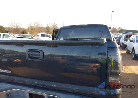 2006 Chevrolet Silverado 1500 Lt1 z USA, uszkodzony, nr VIN 1GCEK19B36Z143765